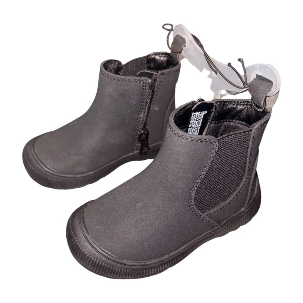 Cat & Jack Toddler Tanner Chelsea Boots Black Size 6T | NWT